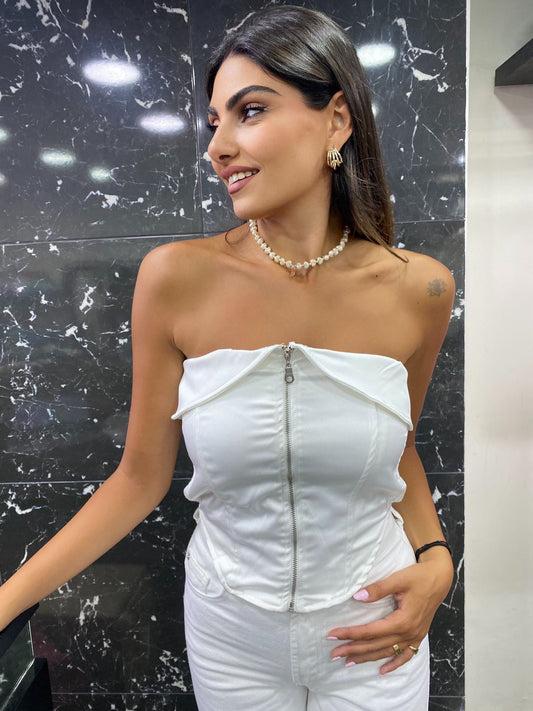 Carrie Top