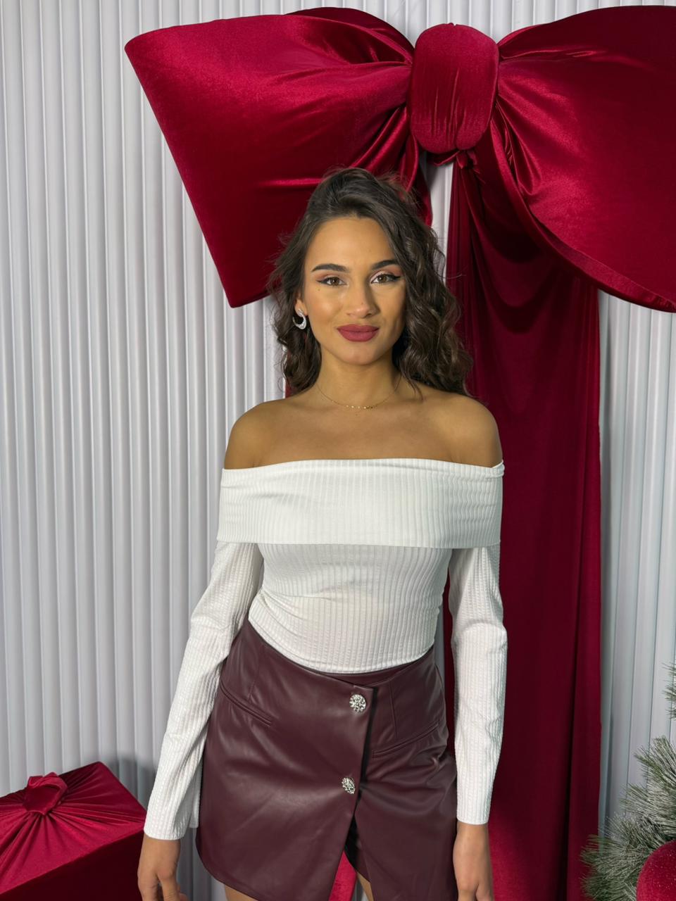 Violet Off shoulder top