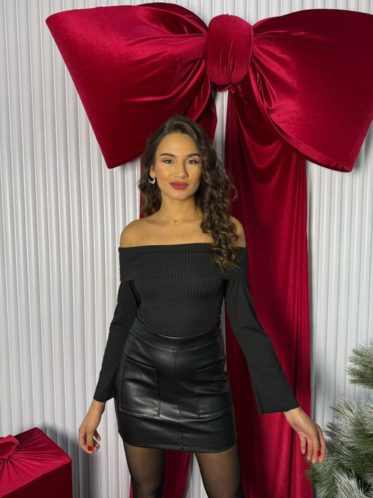 Violet Off shoulder top