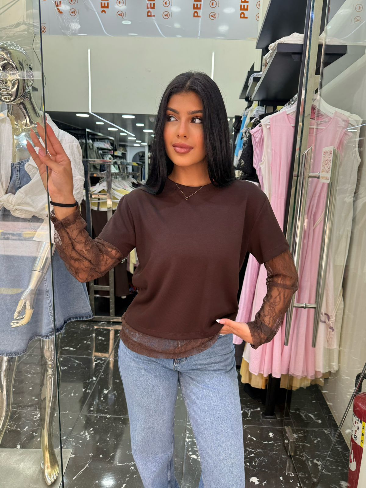 Lacey tshirt