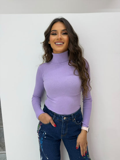 Lily turtleneck